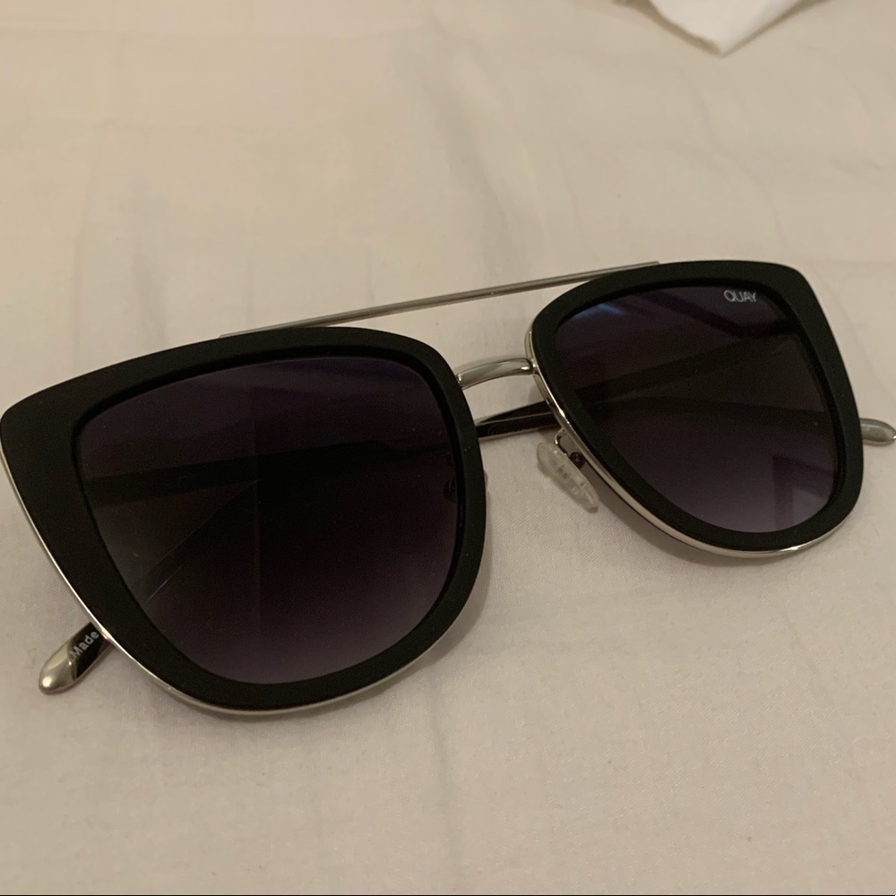 Quay x Desi Perkins French Kiss Sunglasses